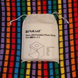NWT Puluz 20cm Photography Light Box LED Portable Photo Studio 6 Colors Backdrop